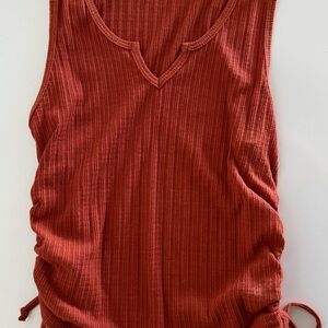 Women's Sleeveless Ribbed Top - Rust
